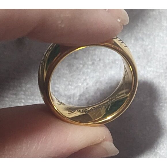 Whimsical Fantasy Lord Of The Rings Heavy Gold Tone Engraved One Ring Size 6 - Picture 4 of 14